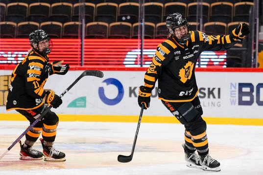 Skellefteås Marah Wagner och Sini Karjalainen