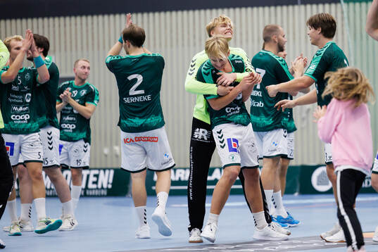 Varbergs spelare jublar