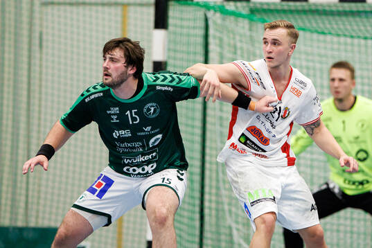 Varbergs Axel Skoog och Drott Halmstads Fabian Björkman