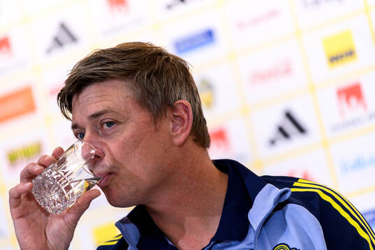 Head coach Jon Dahl Tomasson of the Swedish men's football