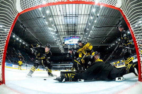 Bläddra bland fler bilder av Ishockey, Hockeyallsvenskan, AIK - Vimmerby