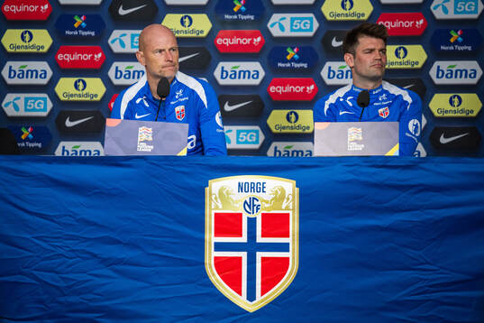 Head coach Ståle Solbakken and press officer Morten