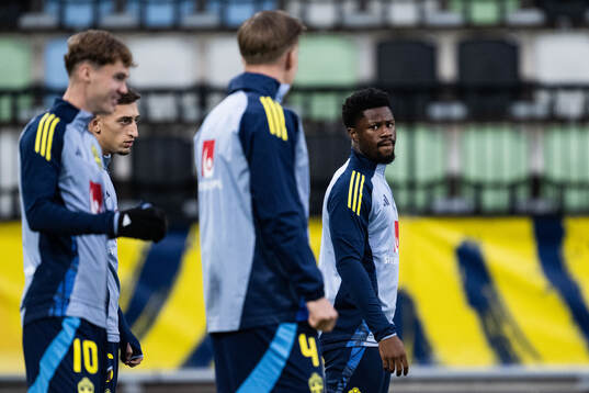 Emmanuel Ekong of Sweden