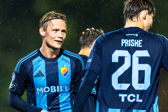 Djurgårdens Tobias Gulliksen jublar