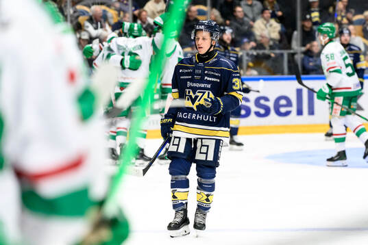 HV71s Jamiro Reber deppar