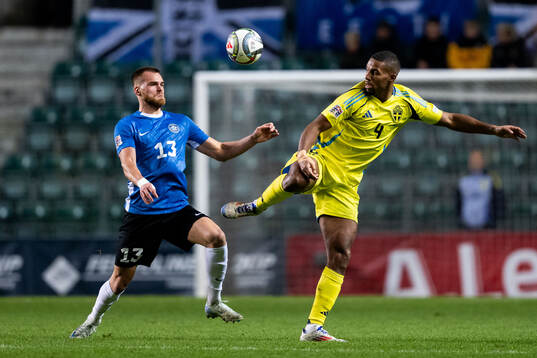 Alex Matthias Tamm of Estonia and Isak Hien +of Sweden