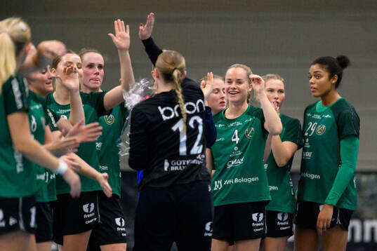 Önnereds spelare jublar