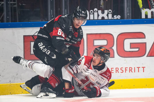 Malmö Redhawks Fredrik Händemark och Örebros Filip