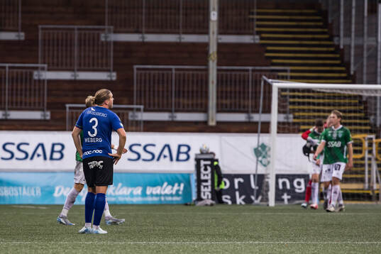 Trelleborgs Charlie Weberg deppar