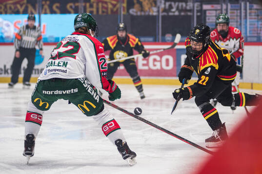 Frölundas Andrea Dalen och Brynäs Hanna Thuvik