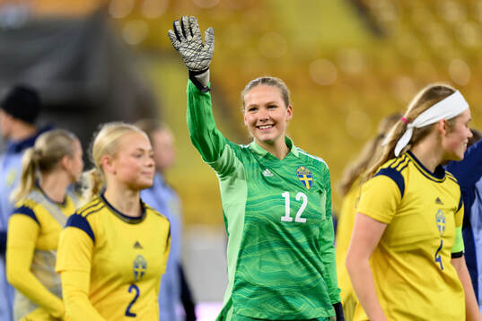 goalkeeper Hanna Karlsson of Sweden celebrates