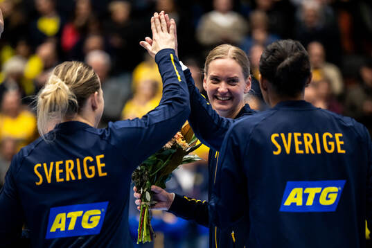 Jenny Carlson, goalkeeper Johanna Bundsen and Jamina