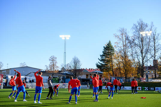 Helsingborgs spelare värmer upp