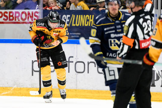 Luleås Linus Omark deppar