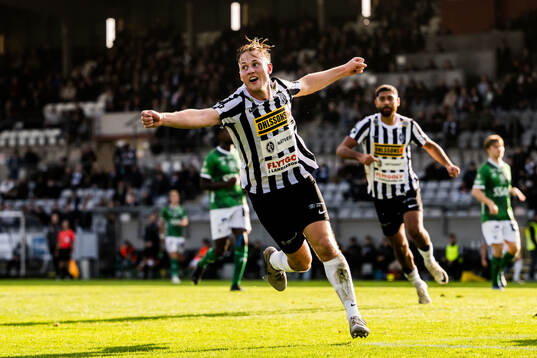 Landskronas Jesper Strid jublar