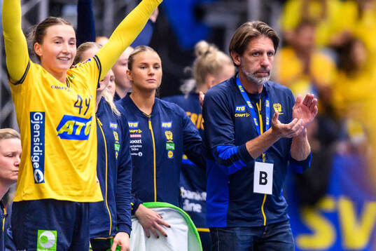 Head coach Tomas Axnér of Sweden