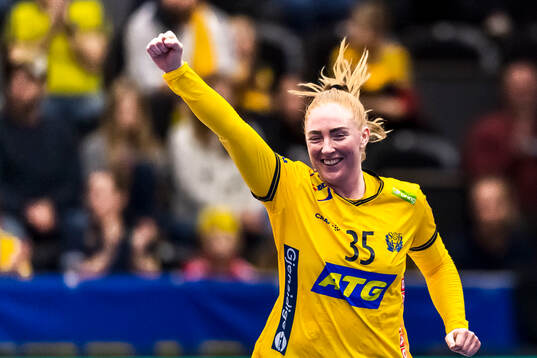 Sofia Hvenfelt of Sweden celebrates