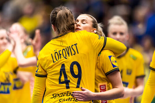 Olivia Löfqvist and Clara Lerby of Sweden celebrate