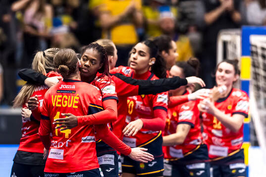 Danila Patricia So Delgado-Pinto of Spain looks dejected