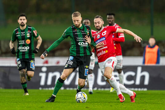 Varbergs Kevin Custovic och Degerfors Dijan Vukojevic