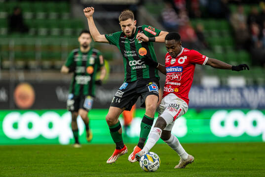 Varbergs Oliver Alfonsi och Degerfors Nahom Girmai Netabay