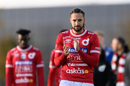 Degerfors Dijan Vukojevic tackar publiken