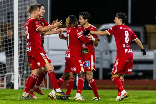 Skövde AIKs Armend Suljev jublar