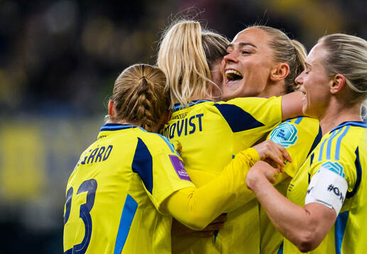 Anna Anvegård, Rebecka Blomqvist, Fridolina Rolfö and