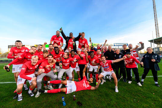 Degerfors spelare och ledare jublar över avancemanget till