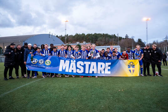 Bläddra bland fler bilder av Fotboll, P16 Allsvenskan, Final, IFK Göteborg - Mjällby