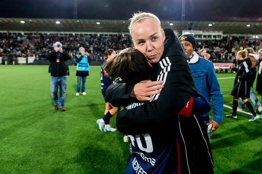 Rosengårds Caroline Seger jublar