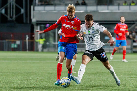 Helsingborgs Lukas Kjellnäs och Örebros Samuel Kroon