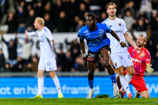 Halmstads Yannick Agnero jublar