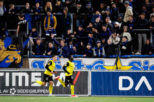 Mjällbys Abdoulie Manneh jublar