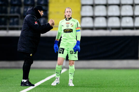 Häckens målvakt Loes Geurts