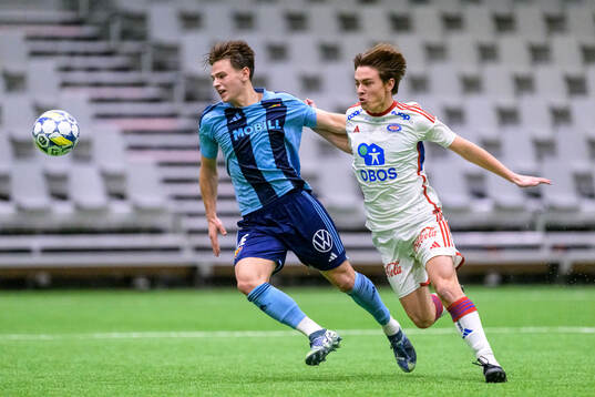 Bläddra bland fler bilder av Fotboll, Skandinaviska Mästerskapen U17, Vålerenga - Djurgården