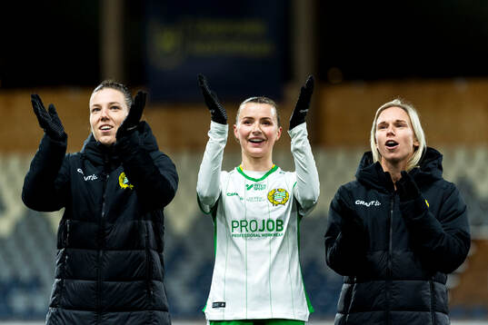 Hammarbys Emma Westin, Thea Sørbo och Jonna Andersson