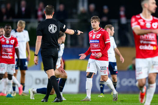 Degerfors Kevin Holmén reagerar