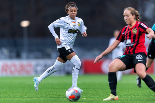 Häckens Felicia Schröder