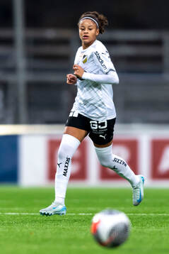 Häckens Felicia Schröder