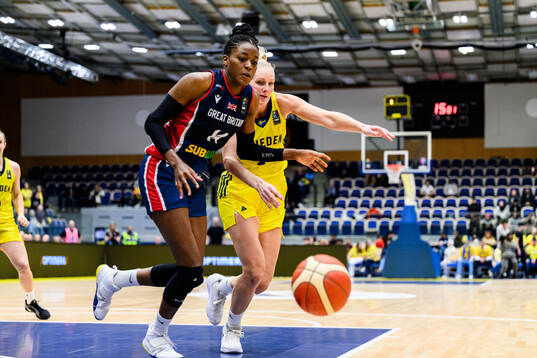 Temi Fagbenle of Great Britain and Louice Halvarsson of