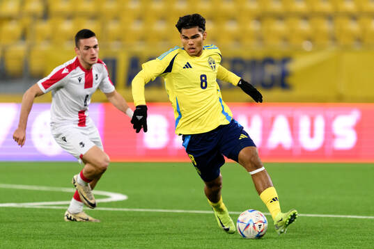 Bläddra bland fler bilder av Football, U19 European Qualifiers, Georgia - Sweden
