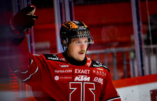 Örebros Patrik Karlkvist jublar vid 3-3