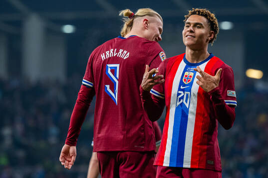 Antonio Nusa of Norway celebrates with teammate Erling