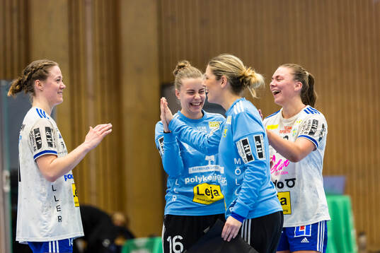 Ystads IFs målvakt Hanne Ramsøskar Sagvold ger bort