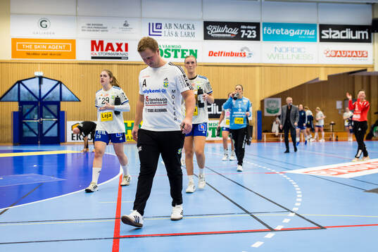 Ystads IFs huvudtränare Konrad Rasmussen deppar
