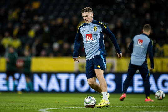 Viktor Gyökeres of Sweden