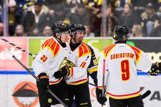 Brynäs Jakob Silfverberg jublar