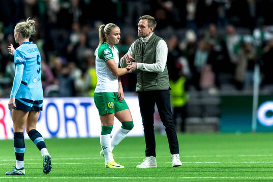 Anna Jøsendal and Head coach Martin Sjögren of Hammarby