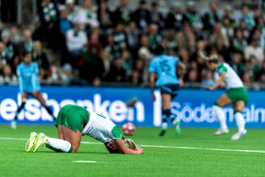 Cathinka Tandberg of Hammarby is in pain